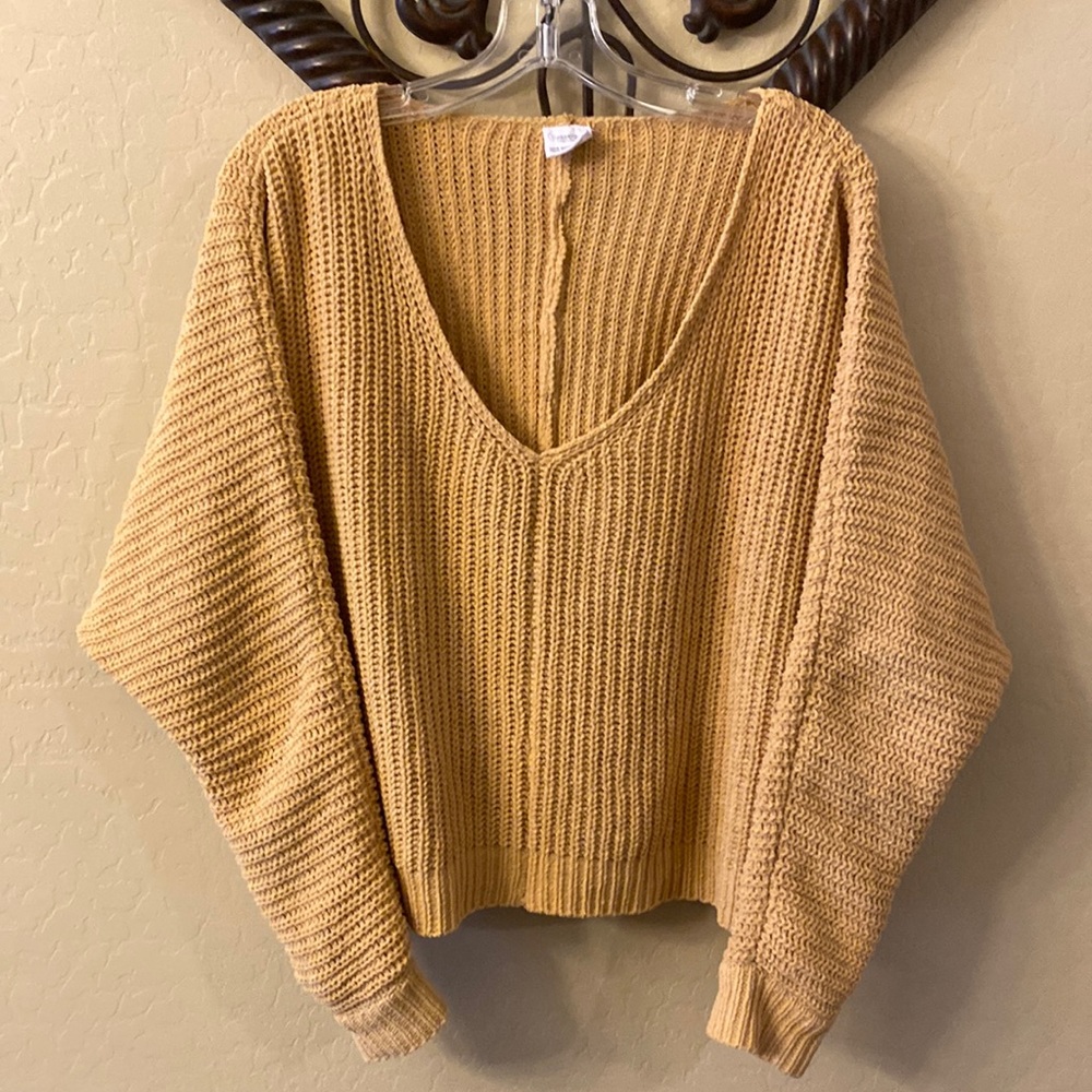 Mustard color v-neck cropped sweater